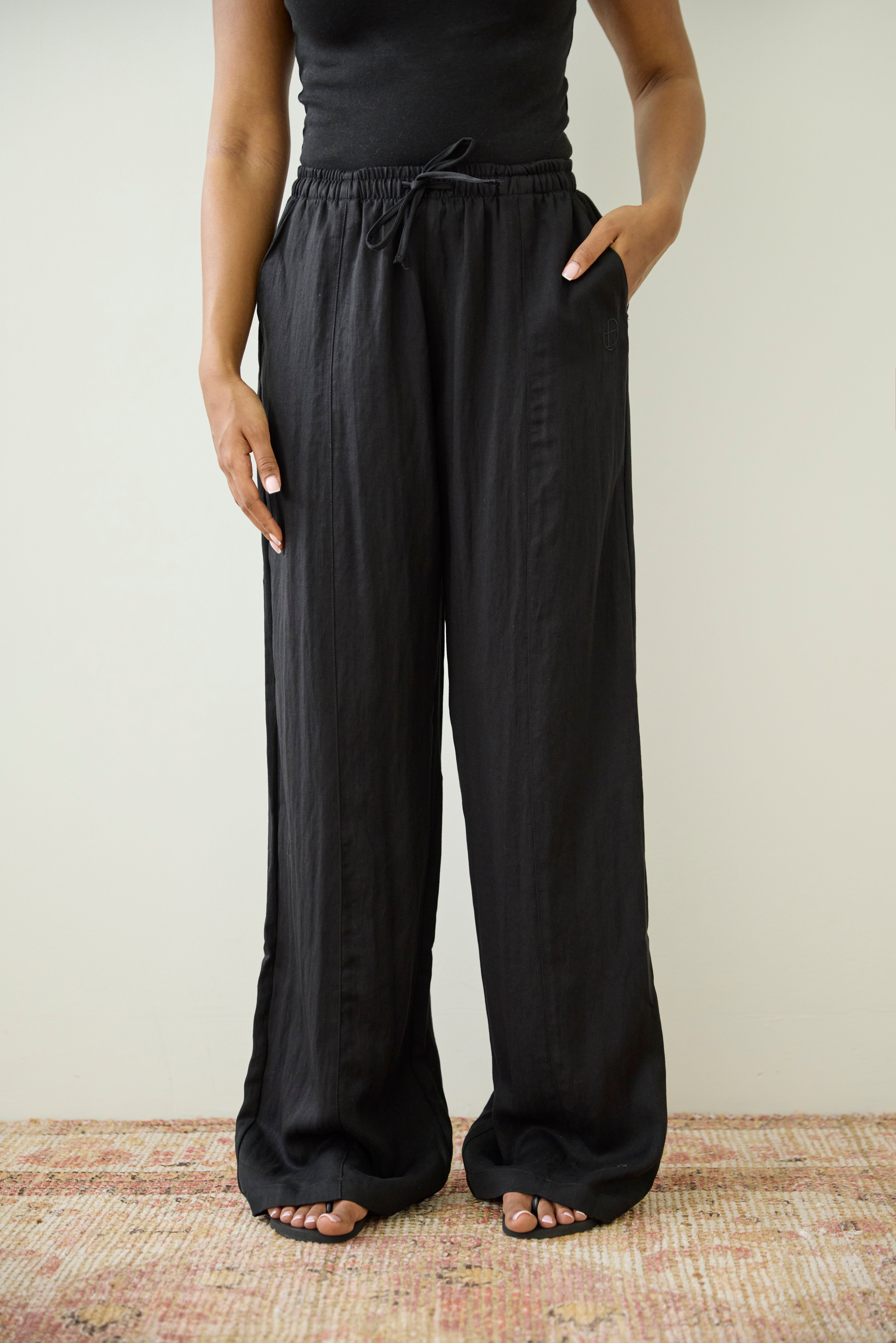 Noir Wide Leg Pant