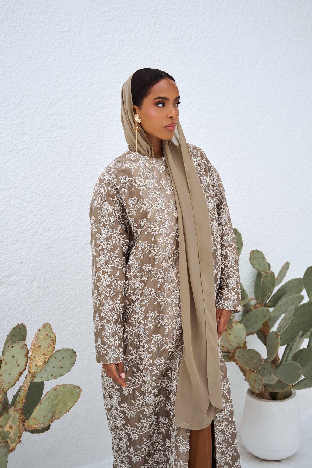 Aurelia Mocha Taupe Abaya