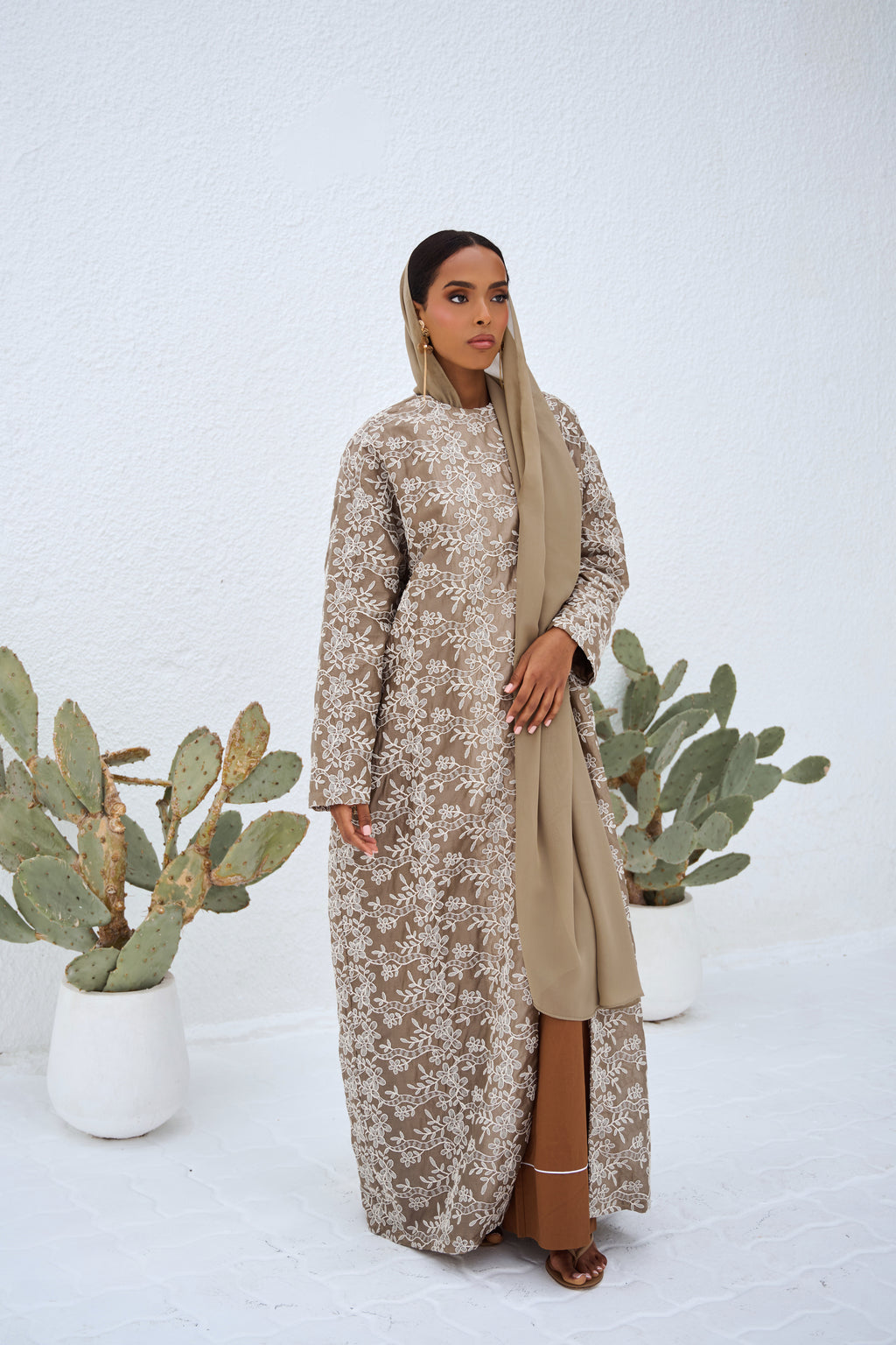 Aurelia Mocha Taupe Abaya
