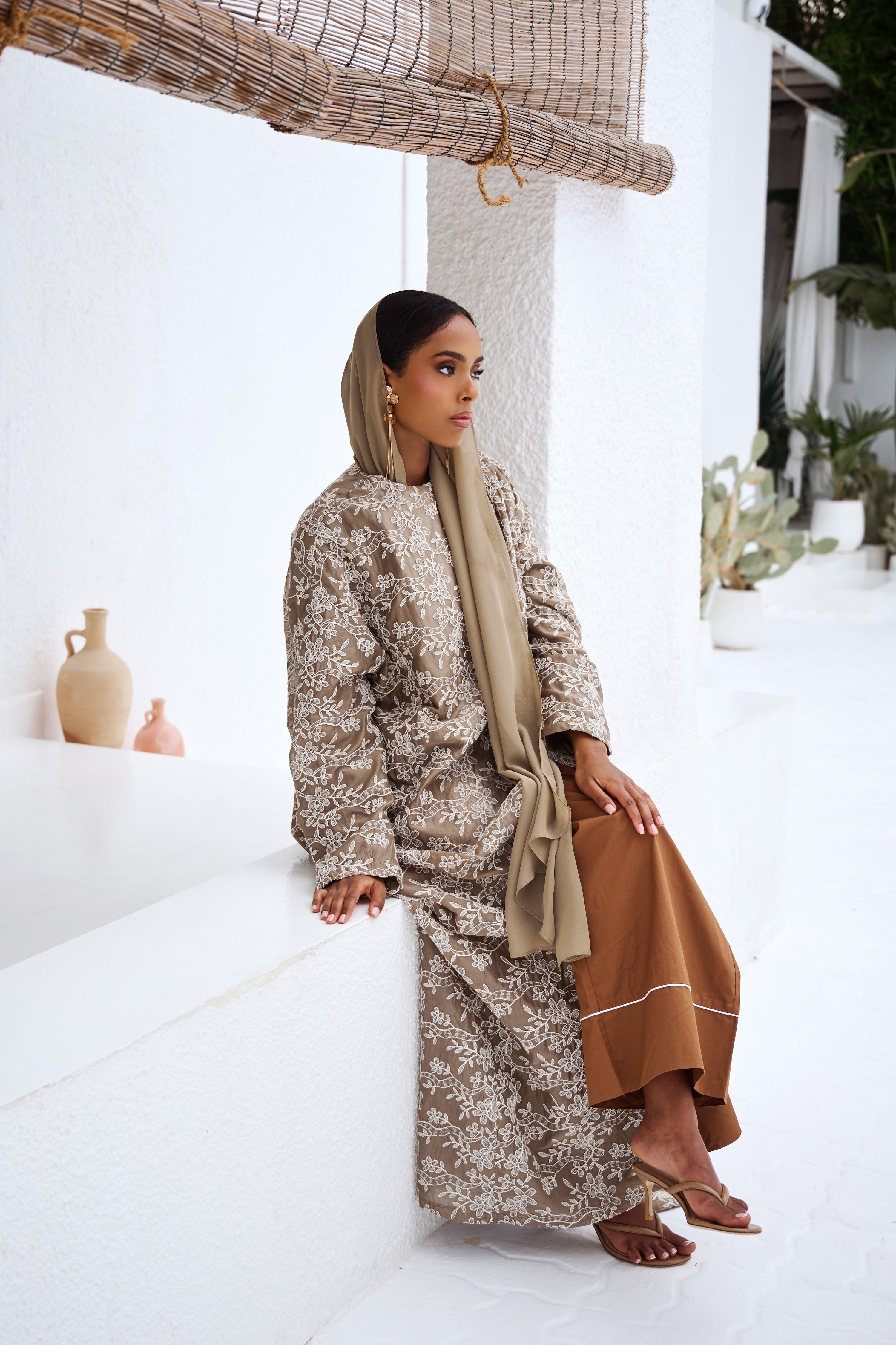 Aurelia Mocha Taupe Abaya