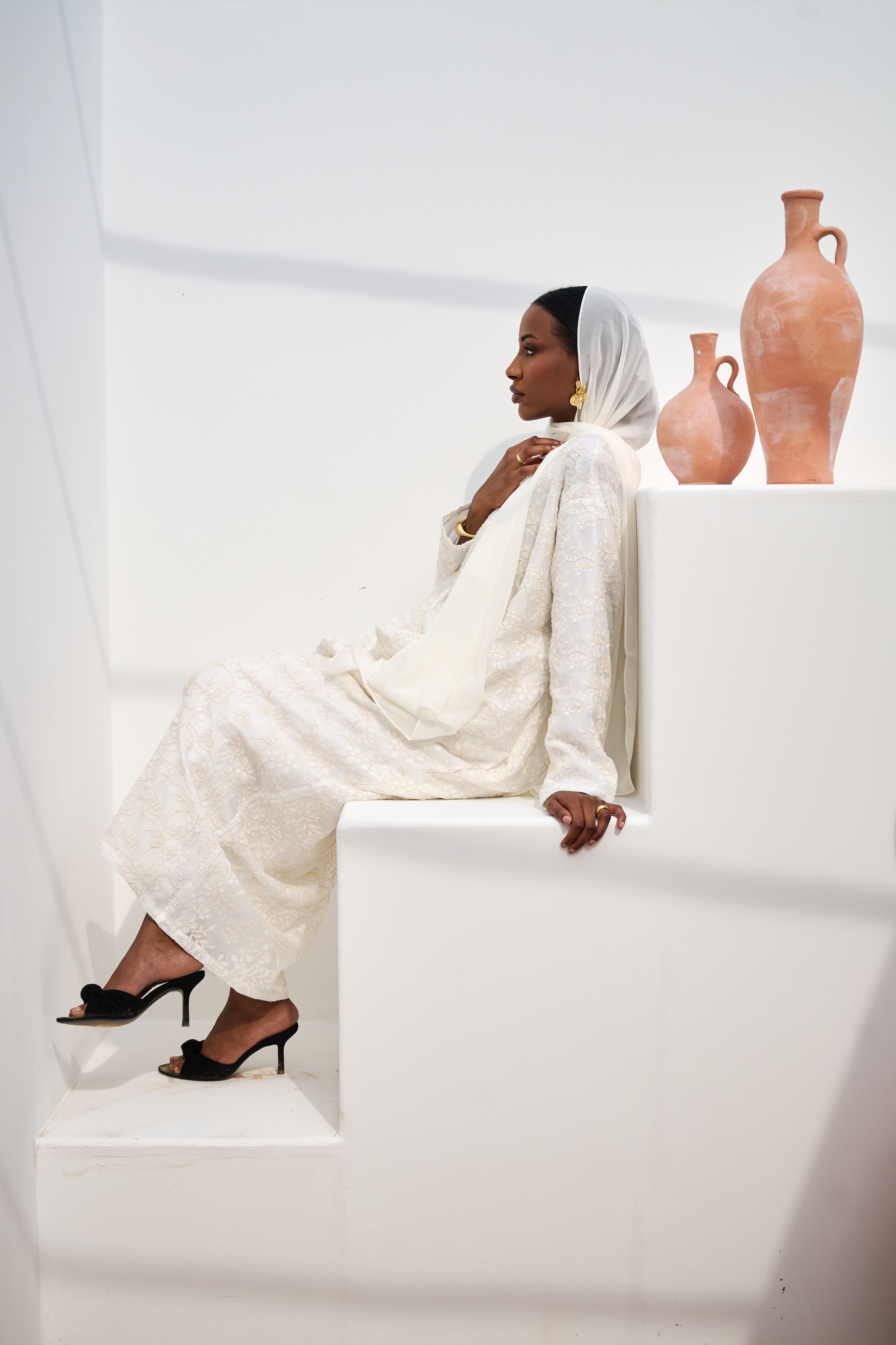 Yasmin Pale Bloom Abaya