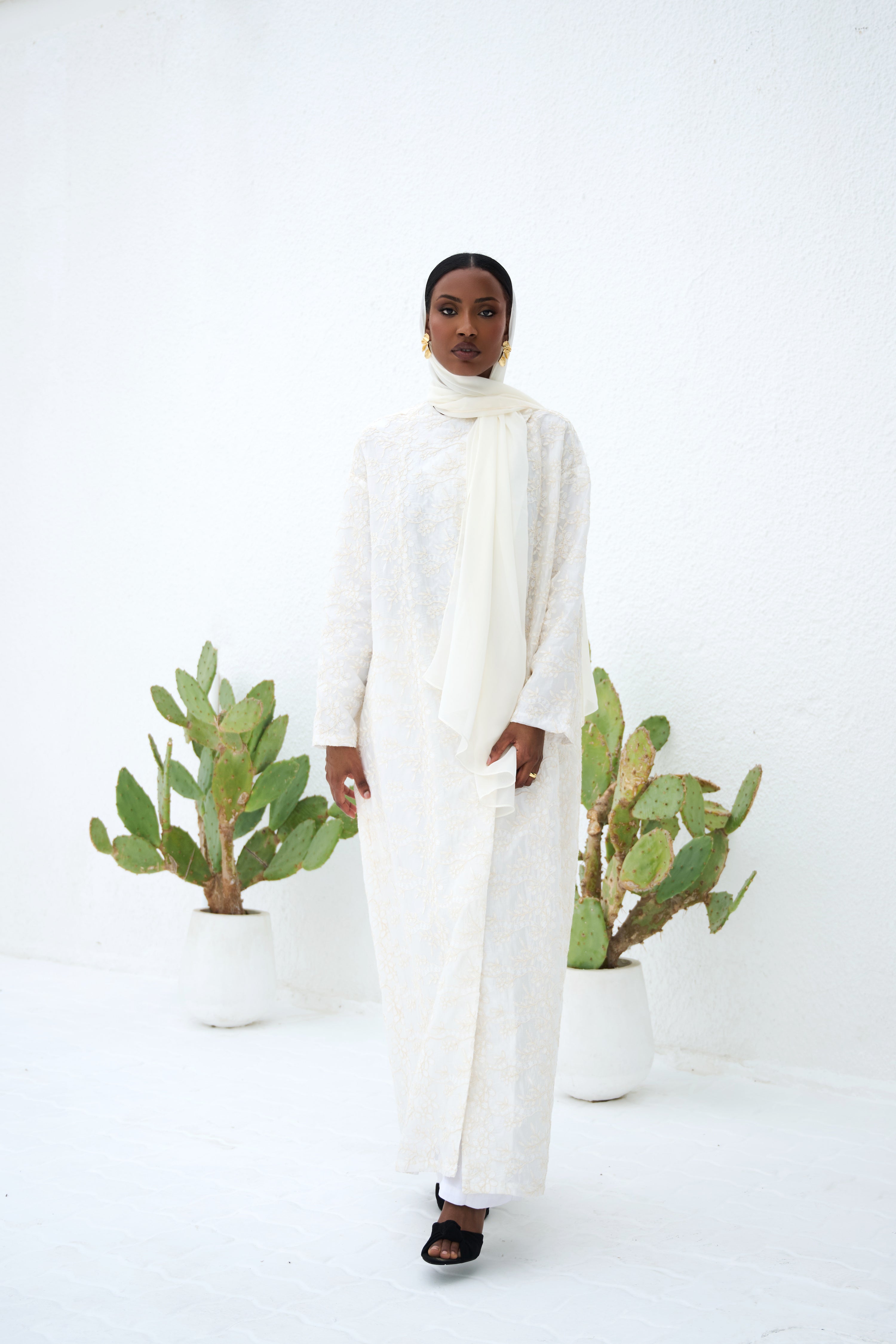 Yasmin Pale Bloom Abaya