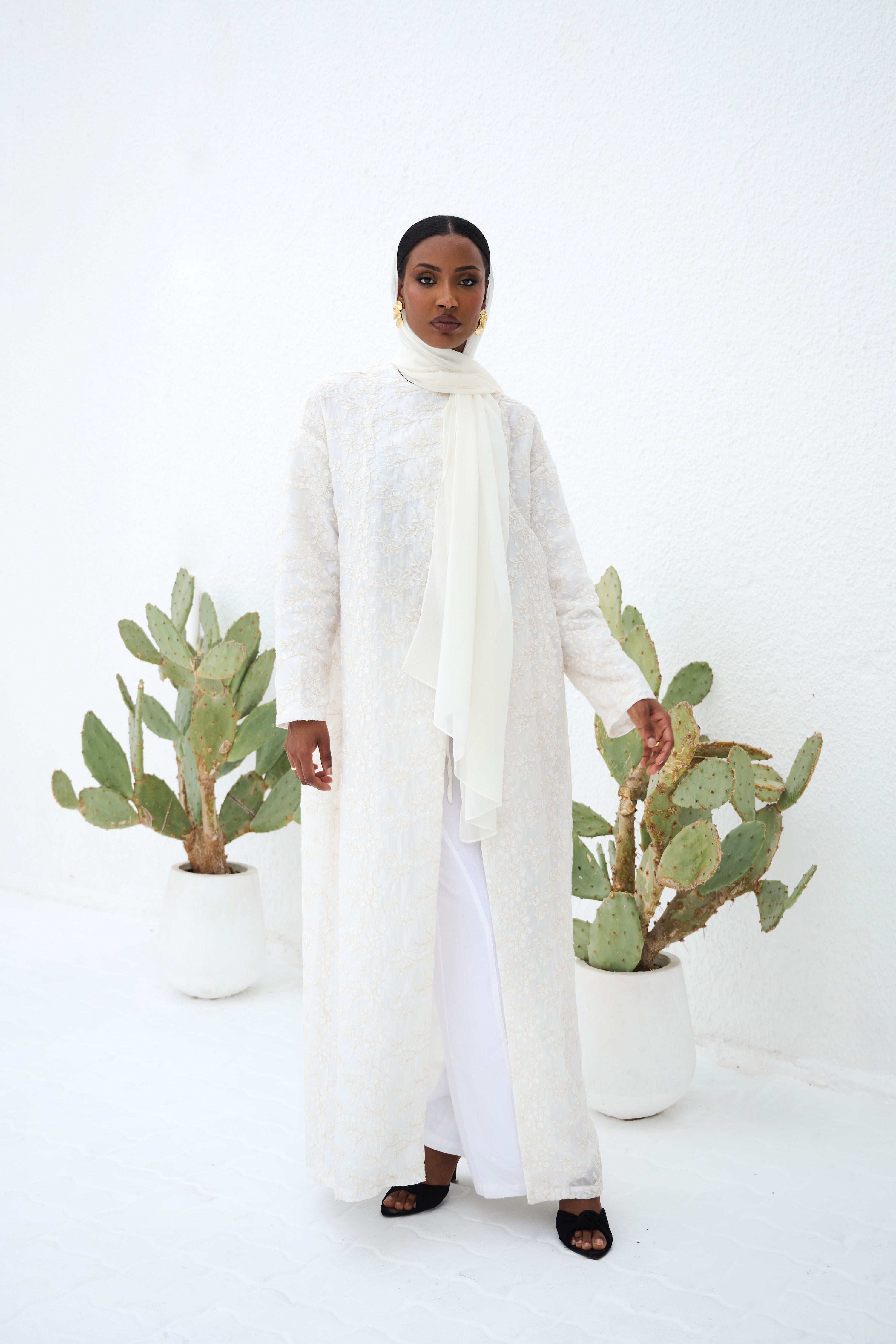 Yasmin Pale Bloom Abaya