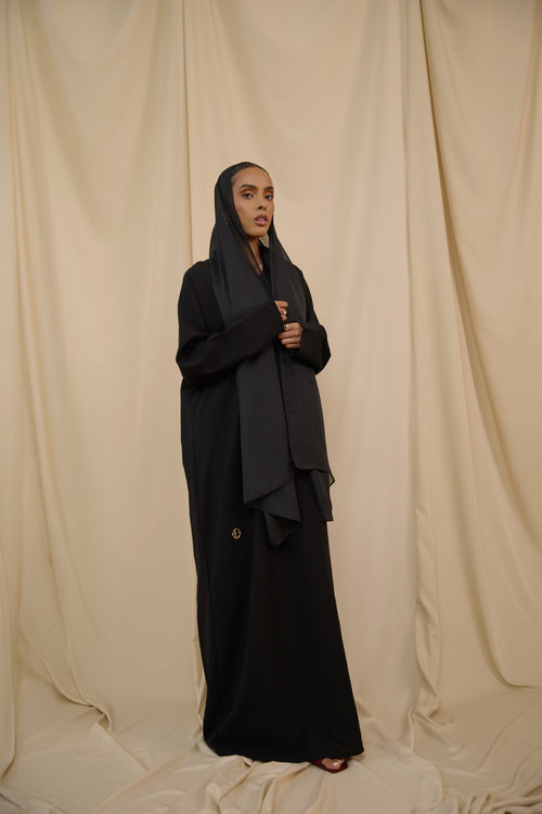 Charcoal Loom Closed Abaya - Slim Cut