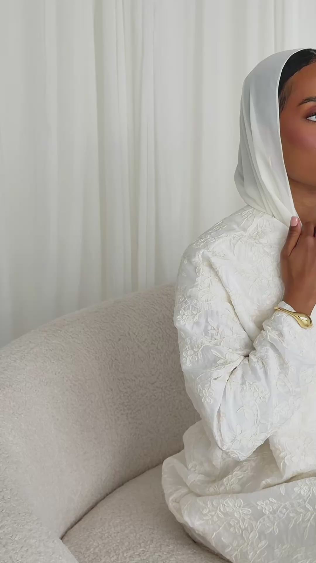 Aurelia Mocha Taupe Abaya