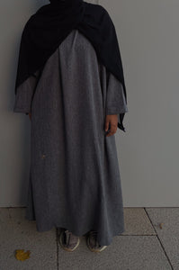 Classic Blends Closed Abaya - Charcoal Grey